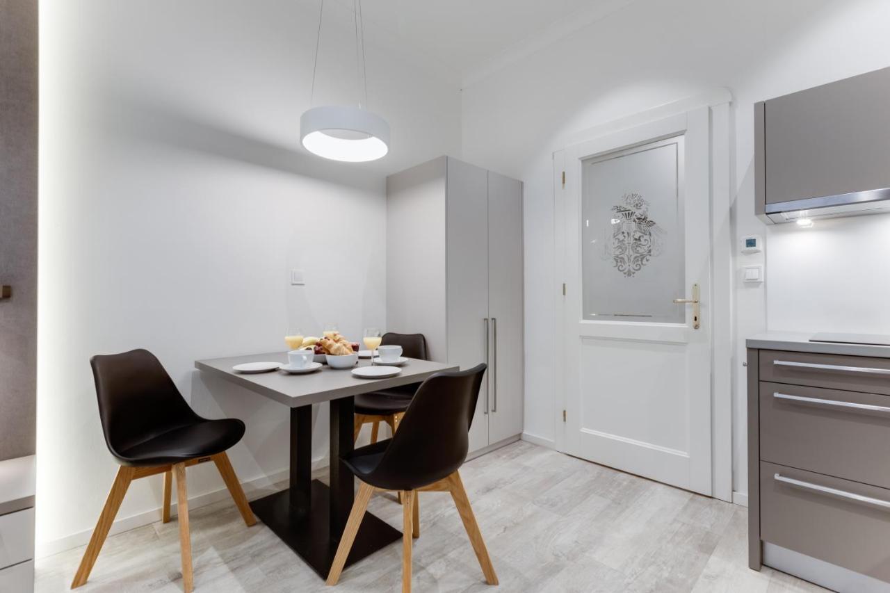 Lampi Aparthotel פראג מראה חיצוני תמונה